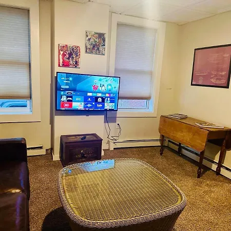 1 Bedroom Downtown Portland